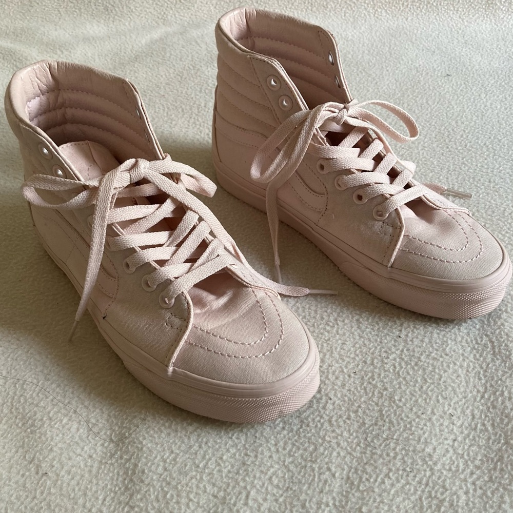 Peach Blush (Mono Canvas) Sk8-Hi Vans